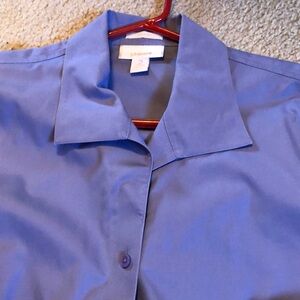 Chicos periwinkle blouse. No iron. Sz 2!long sleeve.